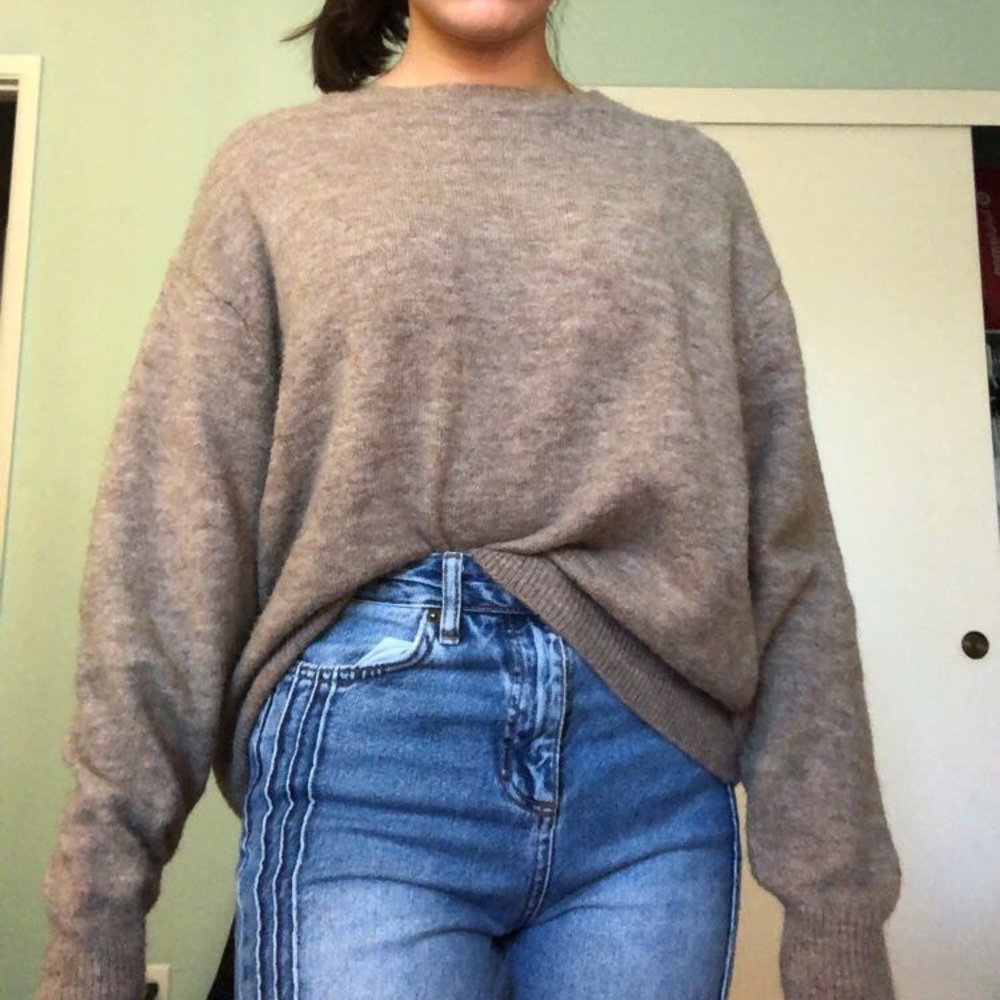 sweater - Picture 2 of 2